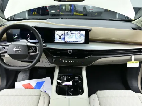 Photos of 2026 Nissan Murano Platinum for sale in Terre Haute, IN at Dorsett Nissan