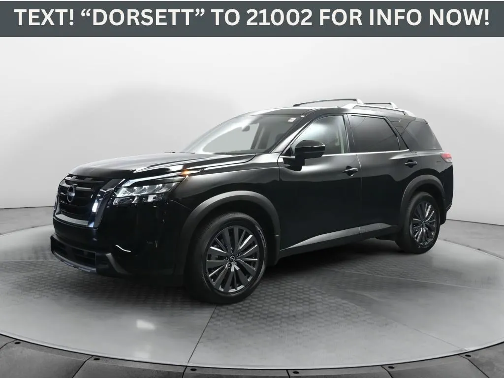 2025 Nissan Pathfinder SL