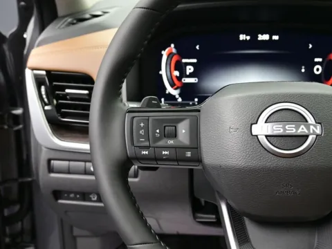 More photos of 2026 Nissan Rogue Platinum at Dorsett Nissan, IN