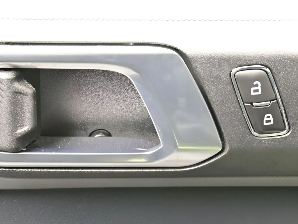 2023 Ford Bronco Big Bend - Photo 12