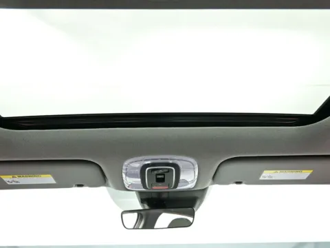 More photos of 2025 Hyundai Elantra SEL Convenience at Dorsett Nissan, IN