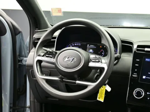 More photos of 2022 Hyundai Santa Cruz SE at Dorsett Nissan, IN