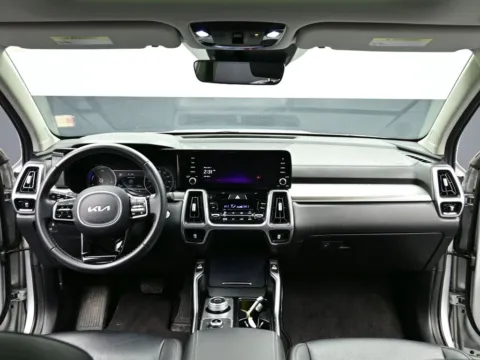 Photos of 2024 Kia Sorento Hybrid EX for sale in Terre Haute, IN at Dorsett Nissan