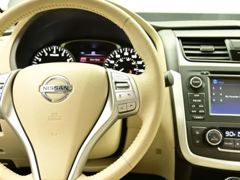 Photos of 2016 Nissan Altima 2.5 SL for sale in Terre Haute, IN at Dorsett Nissan