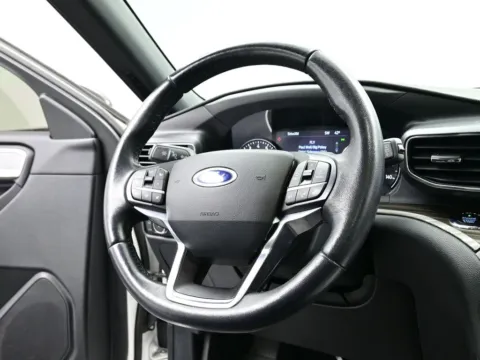 More photos of 2020 Ford Explorer Limited at Dorsett Mitsubishi, IN