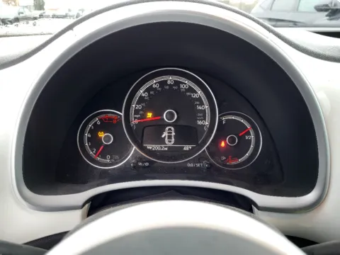 More photos of 2017 Volkswagen Beetle 1.8T S at Dorsett Mitsubishi, IN