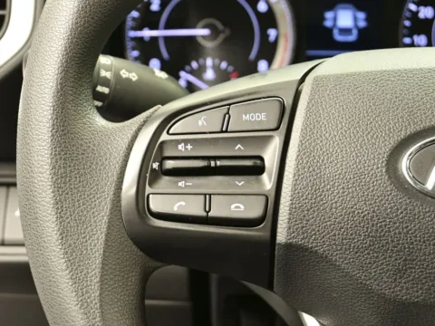 More photos of 2022 Hyundai Venue SE at Dorsett Mitsubishi, IN