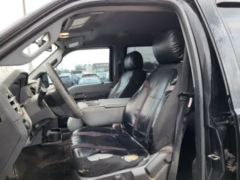 More photos of 2016 Ford F-250 Super Duty XLT at Dorsett Mitsubishi, IN