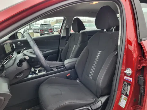 Photos of 2023 Hyundai Elantra SEL for sale in Terre Haute, IN at Dorsett Mitsubishi