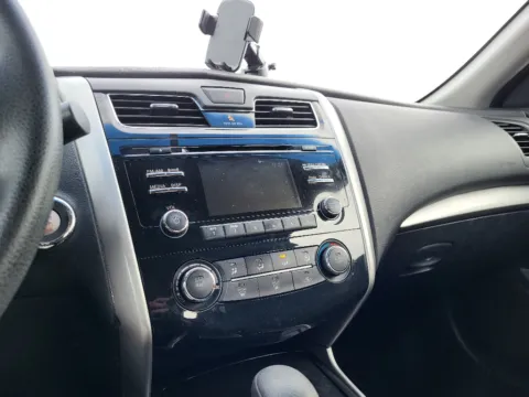 More photos of 2014 Nissan Altima 2.5 S at Dorsett Mitsubishi, IN