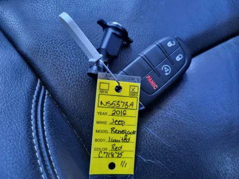 More photos of 2016 Jeep Renegade Limited at Dorsett Mitsubishi, IN