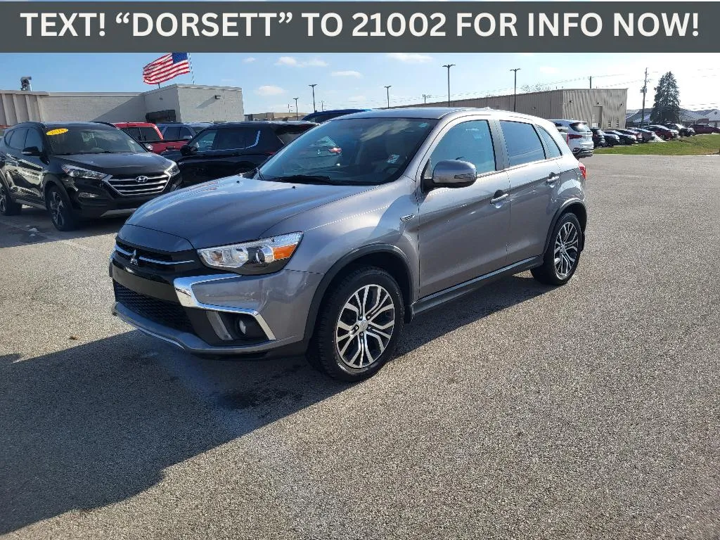 2019 Mitsubishi Outlander Sport SE's photo