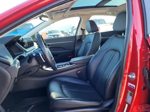 Photos of 2020 Hyundai Sonata Limited for sale in Terre Haute, IN at Dorsett Mitsubishi