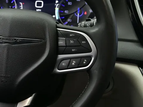 More photos of 2024 Chrysler Pacifica Touring L at Dorsett Mitsubishi, IN
