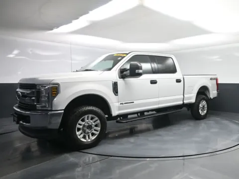 White 2019 Ford F-250 Super Duty XLT for sale in Terre Haute, IN