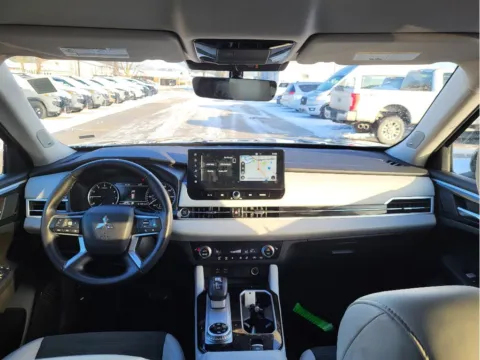 Photos of 2025 Mitsubishi Outlander SE for sale in Terre Haute, IN at Dorsett Mitsubishi