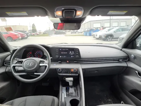 Photos of 2022 Hyundai Elantra SEL for sale in Terre Haute, IN at Dorsett Mitsubishi