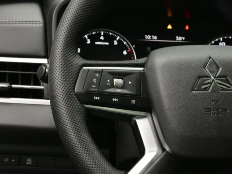 More photos of 2026 Mitsubishi Outlander Trail Edition at Dorsett Mitsubishi, IN