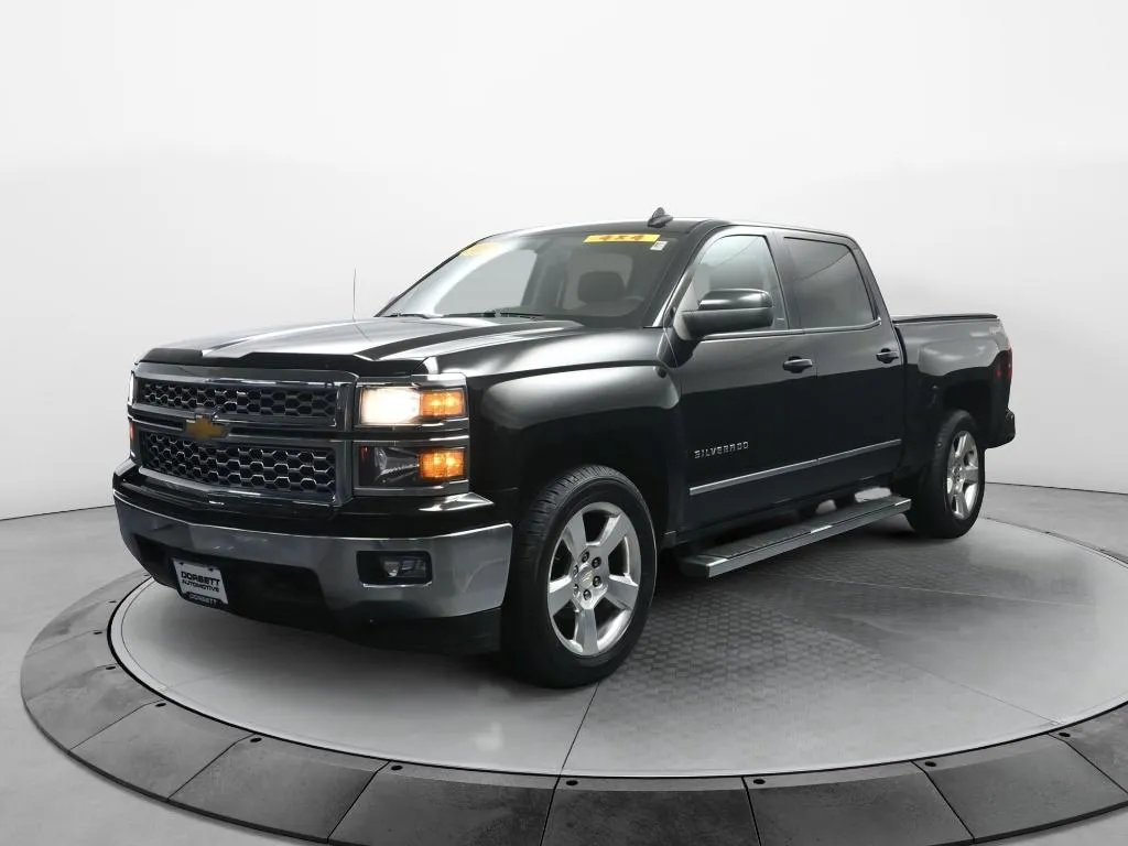 2015 Chevrolet Silverado LT's photo