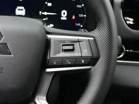 More photos of 2026 Mitsubishi Outlander SE at Dorsett Mitsubishi, IN