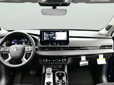 Photos of 2026 Mitsubishi Outlander SE for sale in Terre Haute, IN at Dorsett Mitsubishi