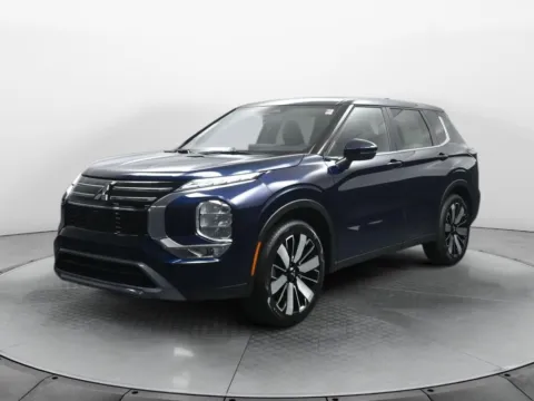 Blue 2026 Mitsubishi Outlander SE for sale in Terre Haute, IN