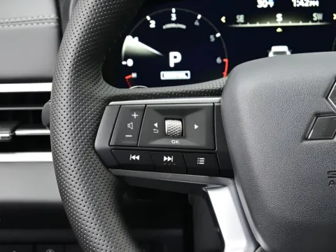 More photos of 2026 Mitsubishi Outlander SE at Dorsett Mitsubishi, IN