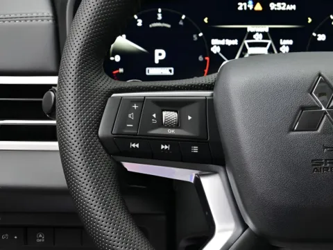 More photos of 2026 Mitsubishi Outlander SE at Dorsett Mitsubishi, IN