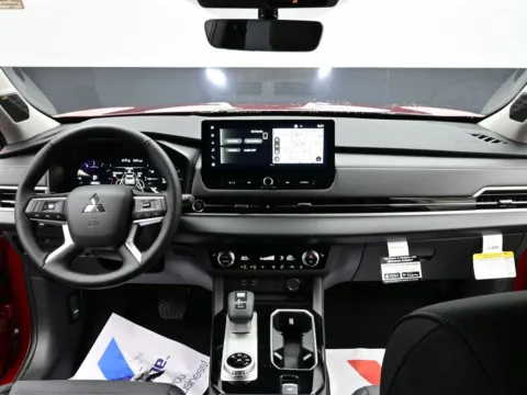 Photos of 2026 Mitsubishi Outlander SE for sale in Terre Haute, IN at Dorsett Mitsubishi