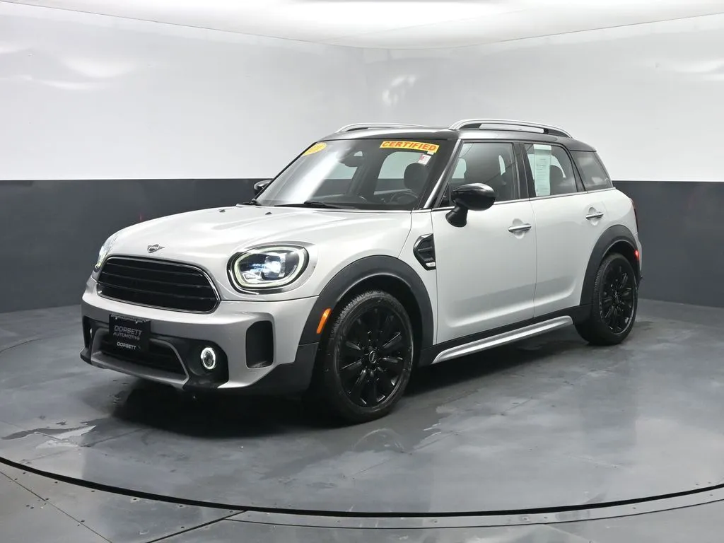 2021 MINI Countryman Oxford Edition's photo