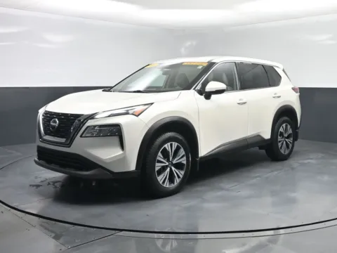 White 2021 Nissan Rogue SV for sale in Terre Haute, IN