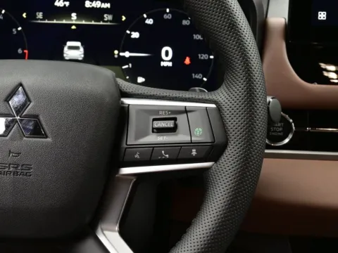 More photos of 2026 Mitsubishi Outlander SEL at Dorsett Mitsubishi, IN