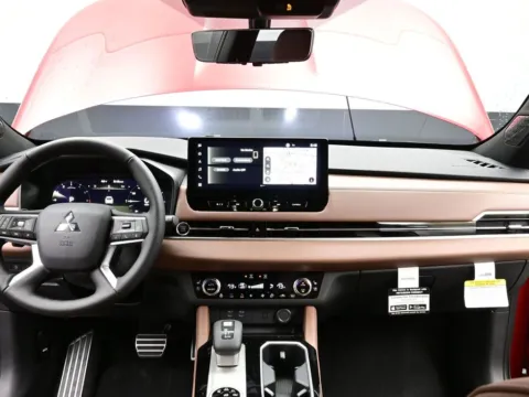 Photos of 2026 Mitsubishi Outlander SEL for sale in Terre Haute, IN at Dorsett Mitsubishi