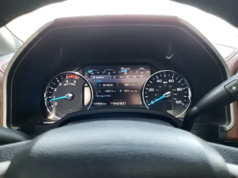 More photos of 2019 Ford F-250 Super Duty Platinum at Dorsett Mitsubishi, IN