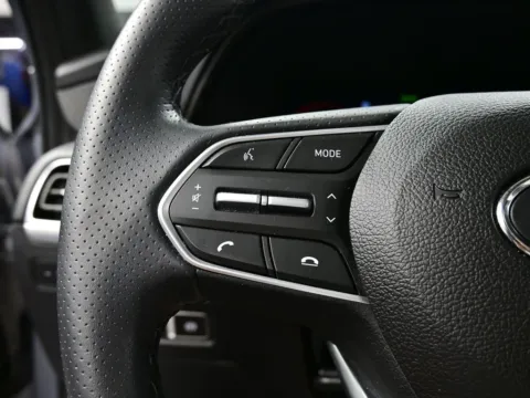 More photos of 2020 Hyundai Palisade Limited at Dorsett Mitsubishi, IN