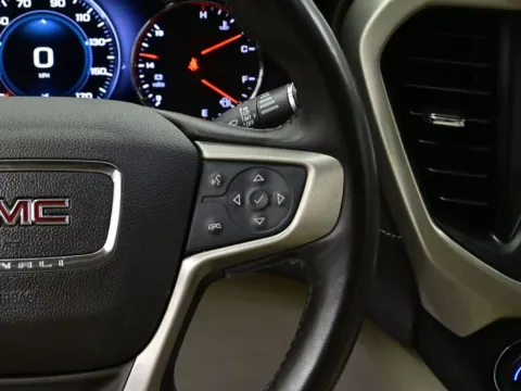More photos of 2019 GMC Acadia Denali at Dorsett Mitsubishi, IN