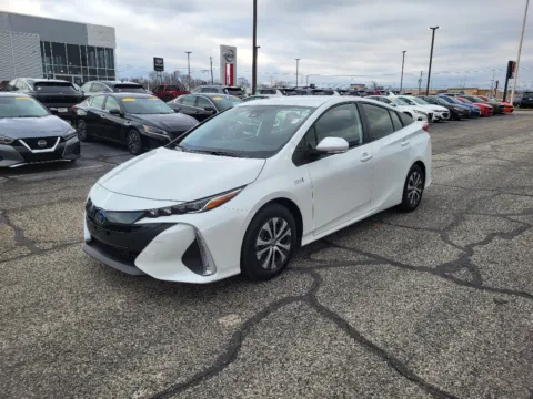 White 2022 Toyota Prius Prime XLE for sale in Terre Haute, IN