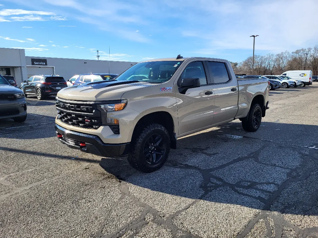 2022 Chevrolet Silverado 1500 Custom Trail Boss for sale in Terre Haute, IN