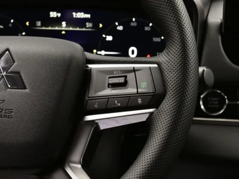 More photos of 2026 Mitsubishi Outlander SE at Dorsett Mitsubishi, IN