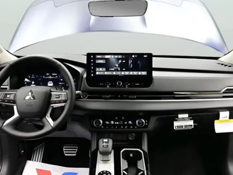 Photos of 2026 Mitsubishi Outlander SEL for sale in Terre Haute, IN at Dorsett Mitsubishi