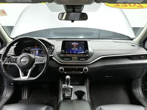 Photos of 2022 Nissan Altima 2.5 SR for sale in Terre Haute, IN at Dorsett Mitsubishi