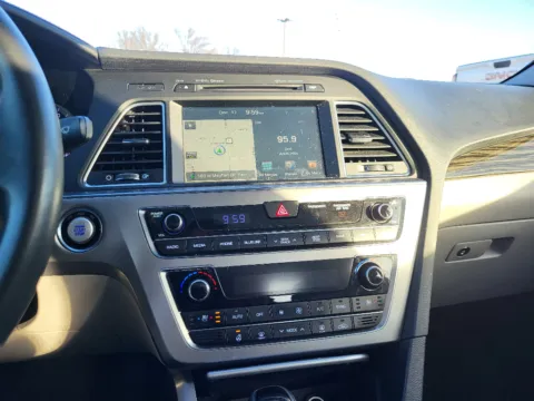 More photos of 2016 Hyundai Sonata 2.4L Limited at Dorsett Mitsubishi, IN