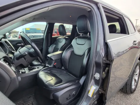 Photos of 2020 Jeep Cherokee Latitude Plus for sale in Terre Haute, IN at Dorsett Mitsubishi