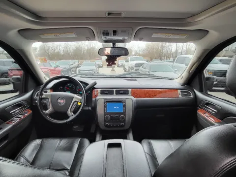 More photos of 2010 GMC Sierra 2500 SLT at Dorsett Mitsubishi, IN