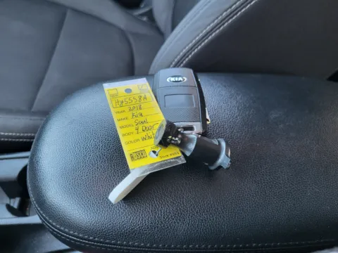 More photos of 2018 Kia Soul at Dorsett Mitsubishi, IN