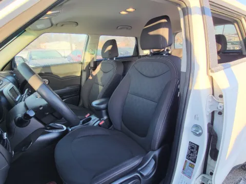 Photos of 2018 Kia Soul for sale in Terre Haute, IN at Dorsett Mitsubishi