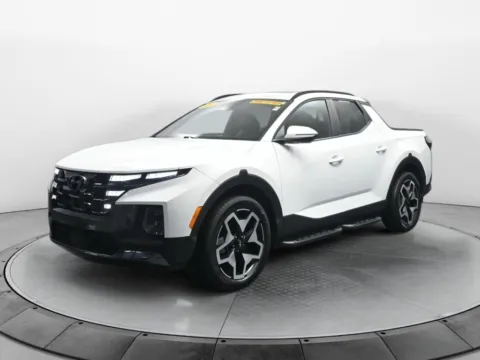 White 2022 Hyundai Santa Cruz Limited for sale in Terre Haute, IN