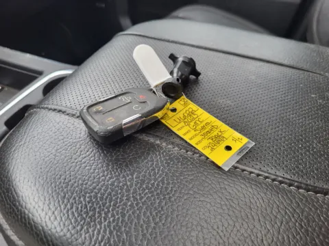 More photos of 2023 GMC Sierra 3500 Denali at Dorsett Mitsubishi, IN