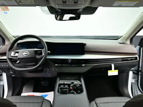 Photos of 2025 Nissan Murano Platinum for sale in Terre Haute, IN at Dorsett Mitsubishi