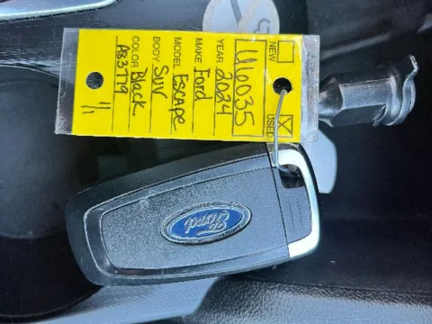 Photos of 2024 Ford Escape Platinum for sale in Terre Haute, IN at Dorsett Mitsubishi